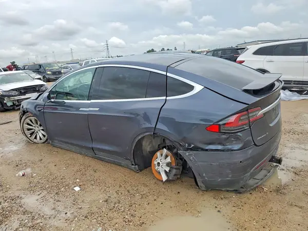 5YJXCBE20KF157365 2019 TESLA MODEL X - Image 2