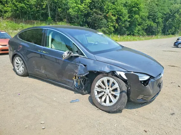 2019 TESLA MODEL X COPART lot 62646246 auction photo 4