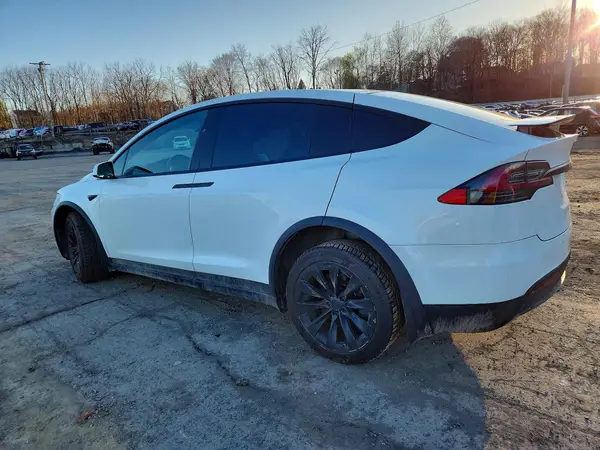 5YJXCBE20KF184940 2019 TESLA MODEL X - Image 2