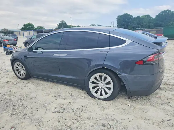 5YJXCBE20LF236813 2020 TESLA MODEL X - Image 2