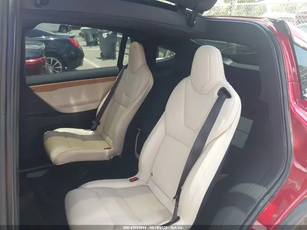 5YJXCBE20LF261081 2020 TESLA MODEL X - Image 8