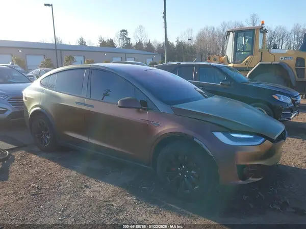 5YJXCBE21GF019065 2016 TESLA MODEL X - Image 1