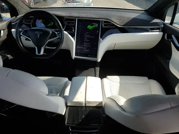 5YJXCBE21GF019275 2016 TESLA MODEL X - Image 8