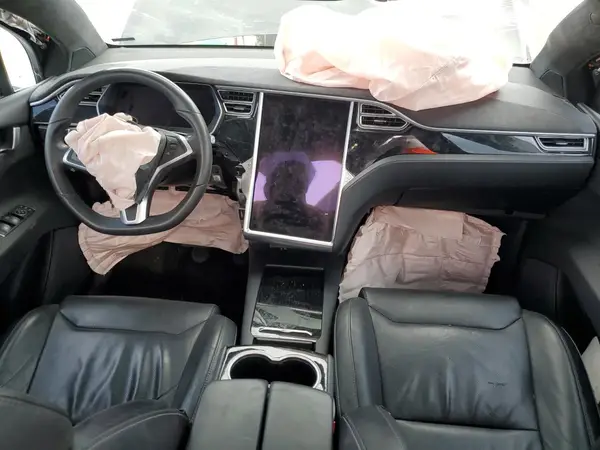 5YJXCBE21GF025688 2016 TESLA MODEL X - Image 8