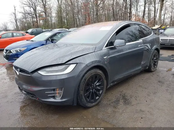 5YJXCBE21GF027909 2016 TESLA MODEL X - Image 2