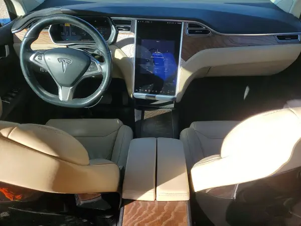 5YJXCBE21GF031104 2016 TESLA MODEL X - Image 8