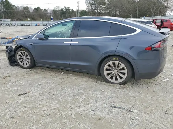 5YJXCBE21HF035574 2017 TESLA MODEL X - Image 2