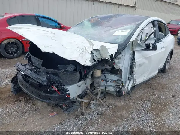 5YJXCBE21HF037843 2017 TESLA MODEL X - Image 2