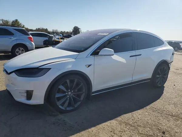 5YJXCBE21HF044498 2017 TESLA MODEL X - Image 1