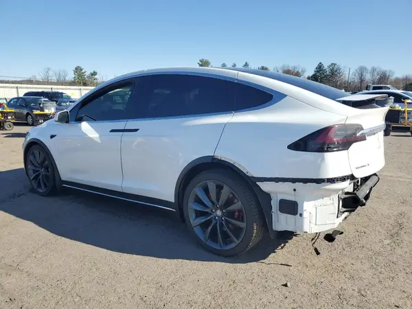 5YJXCBE21HF044498 2017 TESLA MODEL X - Image 2