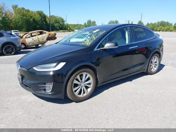 5YJXCBE21HF046056 2017 TESLA MODEL X - Image 2