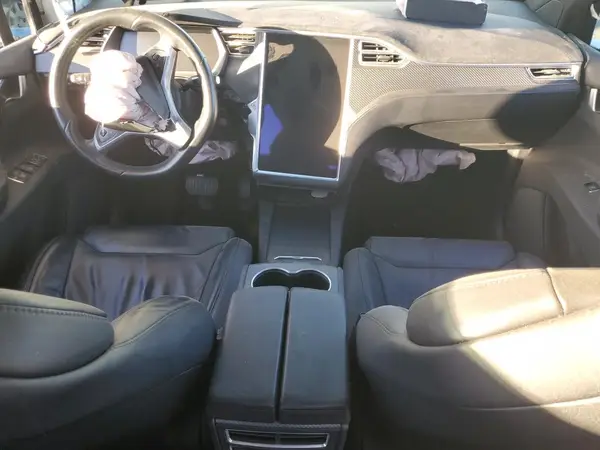 5YJXCBE21HF046719 2017 TESLA MODEL X - Image 8