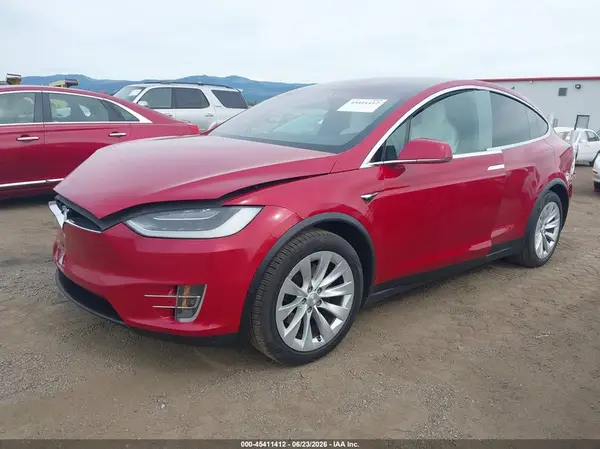 5YJXCBE21HF050270 2017 TESLA MODEL X - Image 2