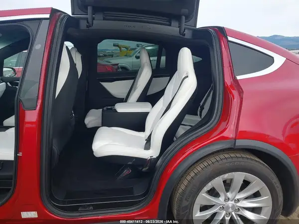 5YJXCBE21HF050270 2017 TESLA MODEL X - Image 8