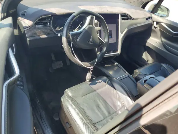 5YJXCBE21HF051158 2017 TESLA MODEL X - Image 8