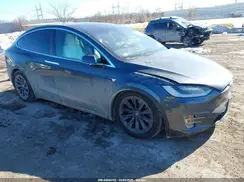 5YJXCBE21HF055095 2017 TESLA MODEL X