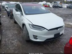 5YJXCBE21HF057705 2017 TESLA MODEL X