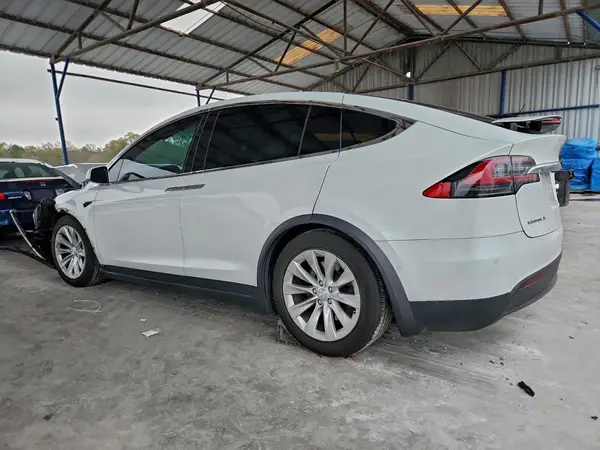 5YJXCBE21HF065089 2017 TESLA MODEL X - Image 2