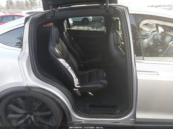 5YJXCBE21HF065481 2017 TESLA MODEL X - Image 8