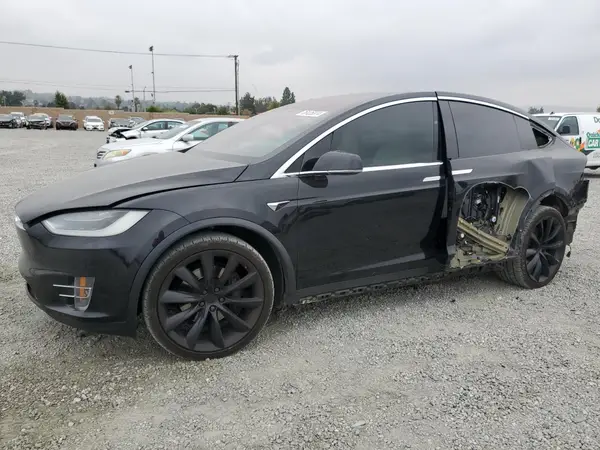 5YJXCBE21JF092671 2018 TESLA MODEL X - Image 1