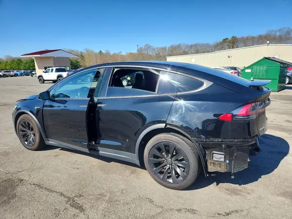 5YJXCBE21JF103880 2018 TESLA MODEL X - Image 2