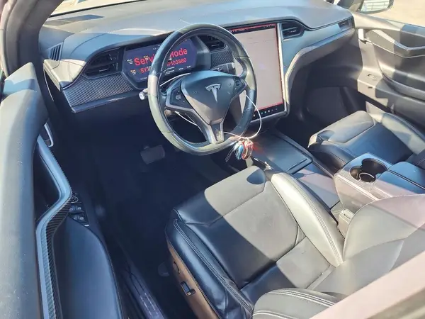 5YJXCBE21JF103880 2018 TESLA MODEL X - Image 8