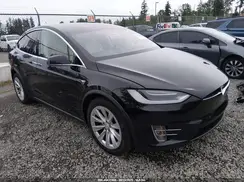 5YJXCBE21JF109453 2018 TESLA MODEL X