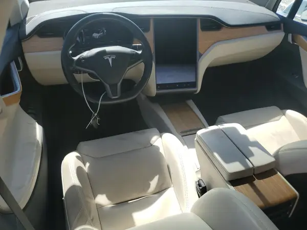 5YJXCBE21JF112398 2018 TESLA MODEL X - Image 8