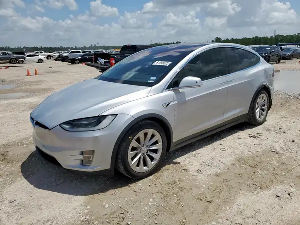 5YJXCBE21JF113146 2018 TESLA MODEL X - Image 1