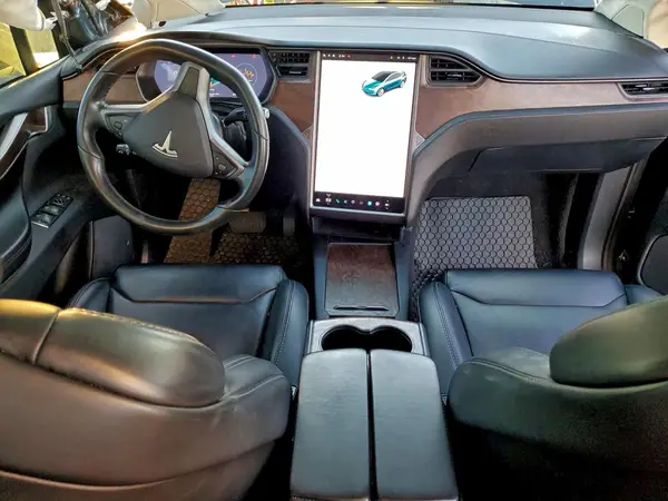 5YJXCBE21JF117889 2018 TESLA MODEL X - Image 8