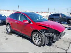 5YJXCBE21JF118962 2018 TESLA MODEL X