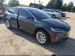 5YJXCBE21JF120100 2018 TESLA MODEL X