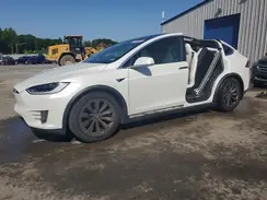 5YJXCBE21JF122333 2018 TESLA MODEL X