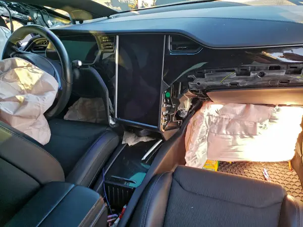 5YJXCBE21JF130125 2018 TESLA MODEL X - Image 8