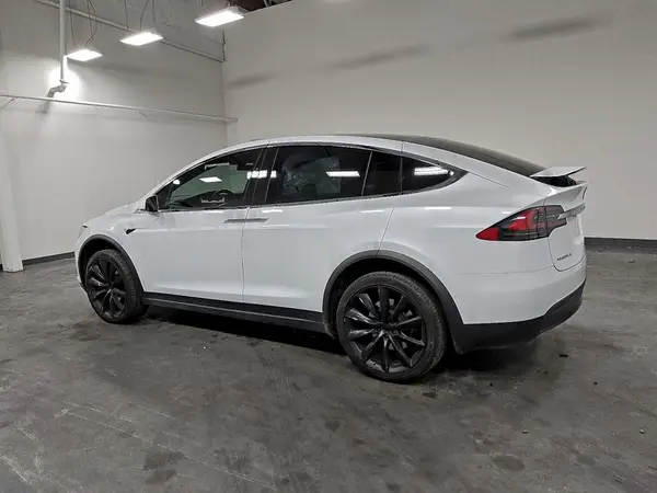 5YJXCBE21JF138919 2018 TESLA MODEL X - Image 2