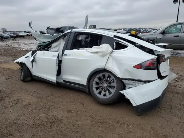 5YJXCBE21JF141044 2018 TESLA MODEL X - Image 2