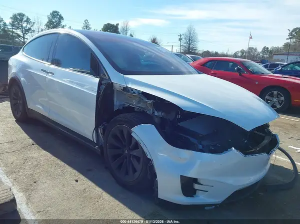 5YJXCBE21KF189578 2019 TESLA MODEL X - Image 1