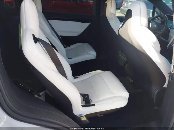 5YJXCBE21KF189578 2019 TESLA MODEL X - Image 8