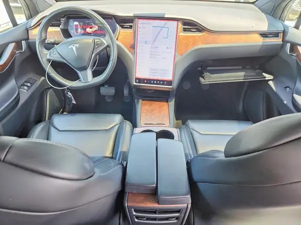 5YJXCBE21KF204225 2019 TESLA MODEL X - Image 8