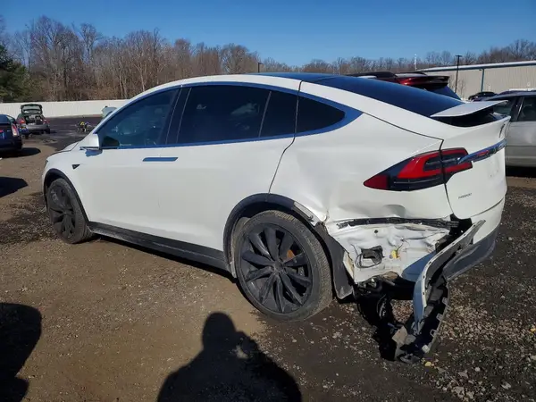 5YJXCBE21LF232754 2020 TESLA MODEL X - Image 2