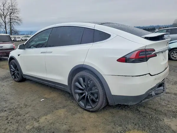 5YJXCBE21LF249506 2020 TESLA MODEL X - Image 2