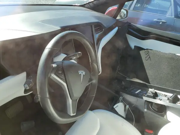 5YJXCBE21LF299015 2020 TESLA MODEL X - Image 8