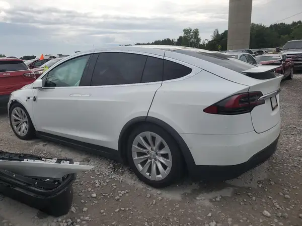 5YJXCBE21MF320673 2021 TESLA MODEL X - Image 2