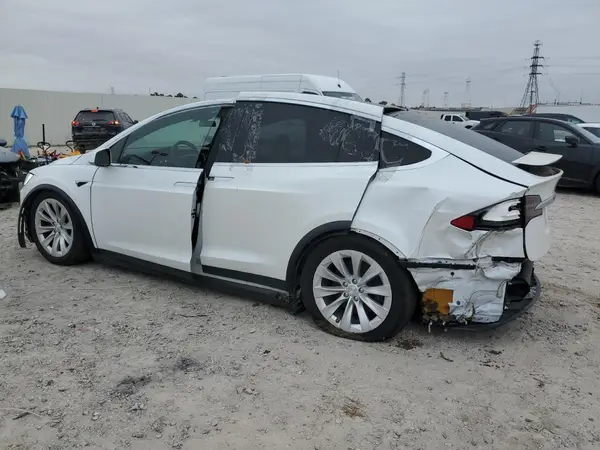 5YJXCBE21MF322567 2021 TESLA MODEL X - Image 2
