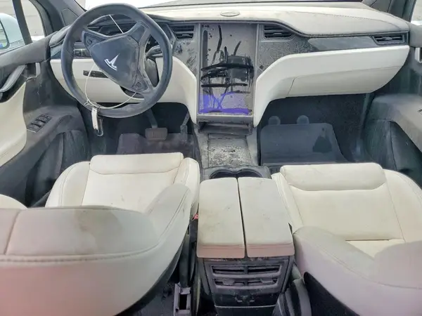 5YJXCBE21MF322567 2021 TESLA MODEL X - Image 8