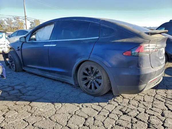 5YJXCBE22GF004753 2016 TESLA MODEL X - Image 2