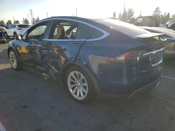 5YJXCBE22GF027207 2016 TESLA MODEL X - Image 2