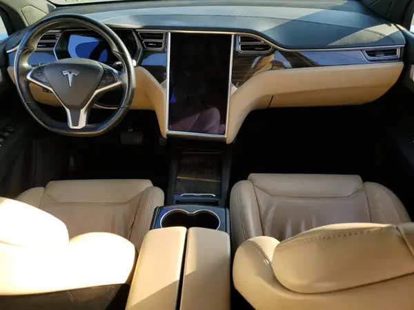5YJXCBE22GF027207 2016 TESLA MODEL X - Image 8