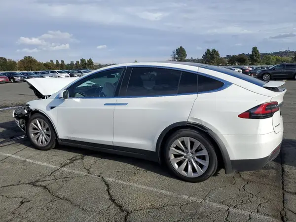 5YJXCBE22HF041500 2017 TESLA MODEL X - Image 2