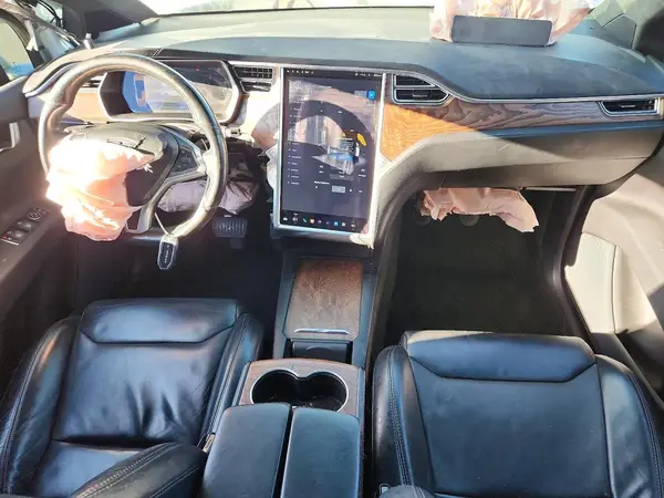 5YJXCBE22HF044722 2017 TESLA MODEL X - Image 8